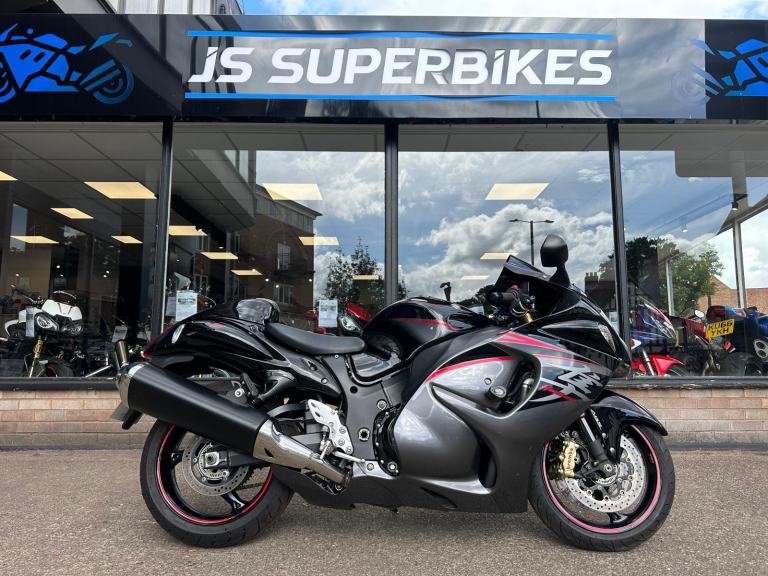 SUZUKI GSX1300 RAL6 HAYABUSA 2016 - ONLY 4924 MILES - CLEAN EXAMPLE