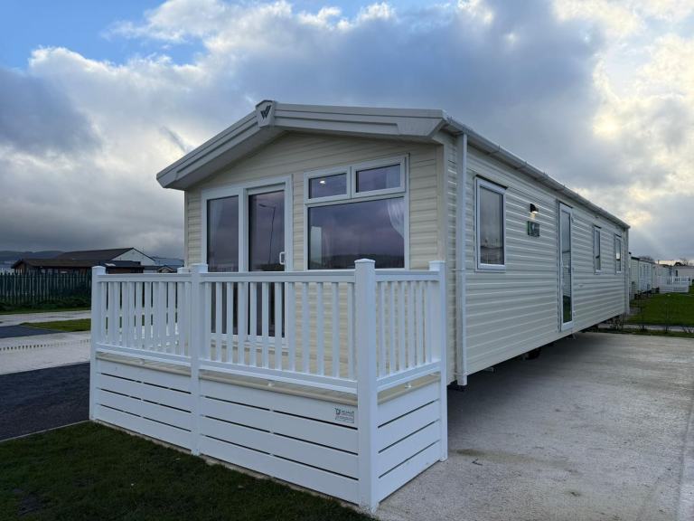 TOWYN CARAVAN SITE FEES FROM £3195 5 PARKS [Phone number removed]