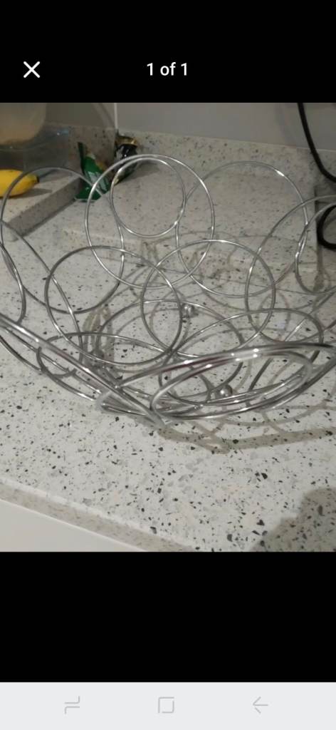 Silver Metal Wire Fruit Bowl – Good Condition