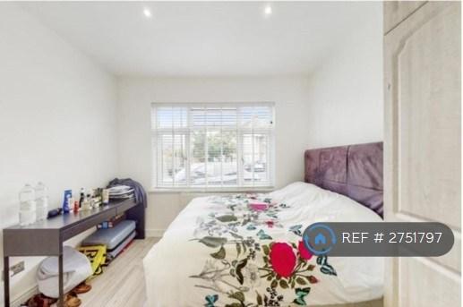 1 bedroom in Twickenham Gardens, Greenford, UB6 (#2751797)