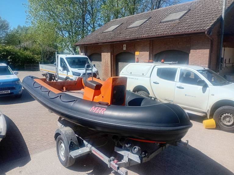 Rigid inflatable boat RIB
