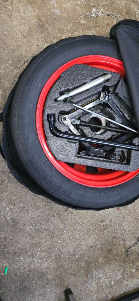 Jaguar xe xf space saver