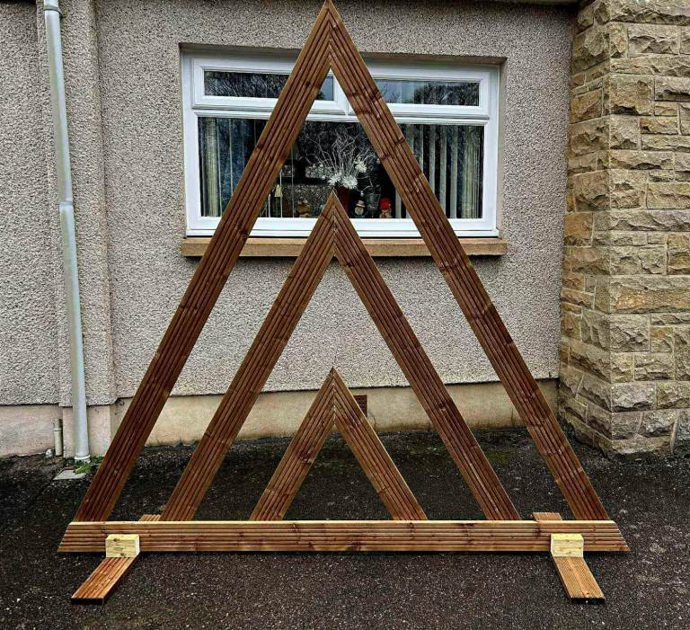 Wedding arch/aisle decor 