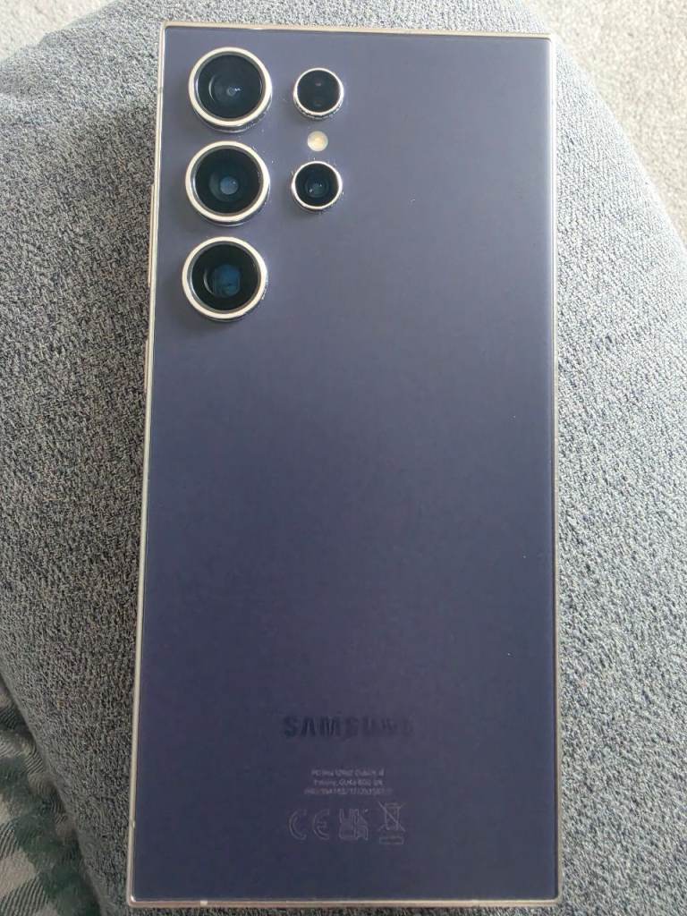 Samsung Galaxy S24 Ultra - purple, As Good As New