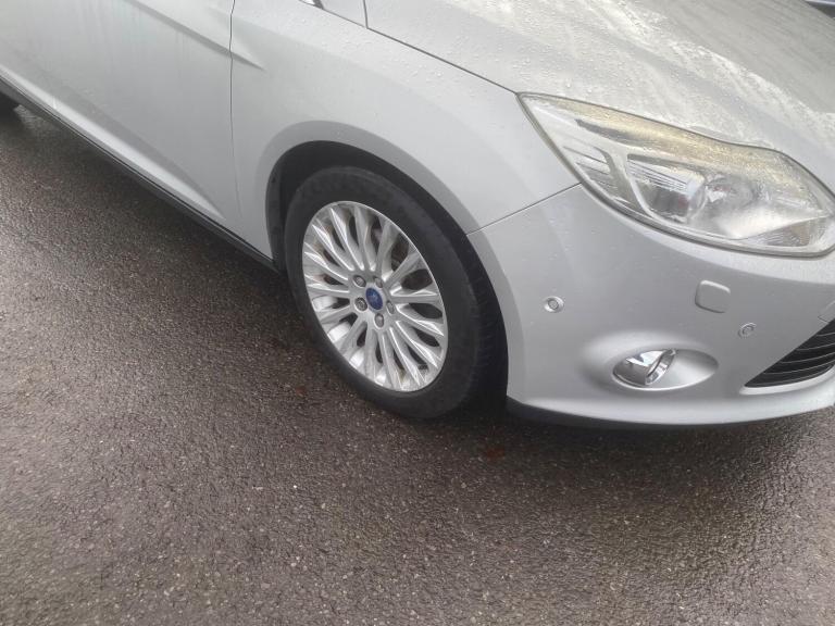 2011 Ford Focus 1.6T EcoBoost Titanium X Euro 5 (s/s) 5dr HATCHBACK Petrol Manual