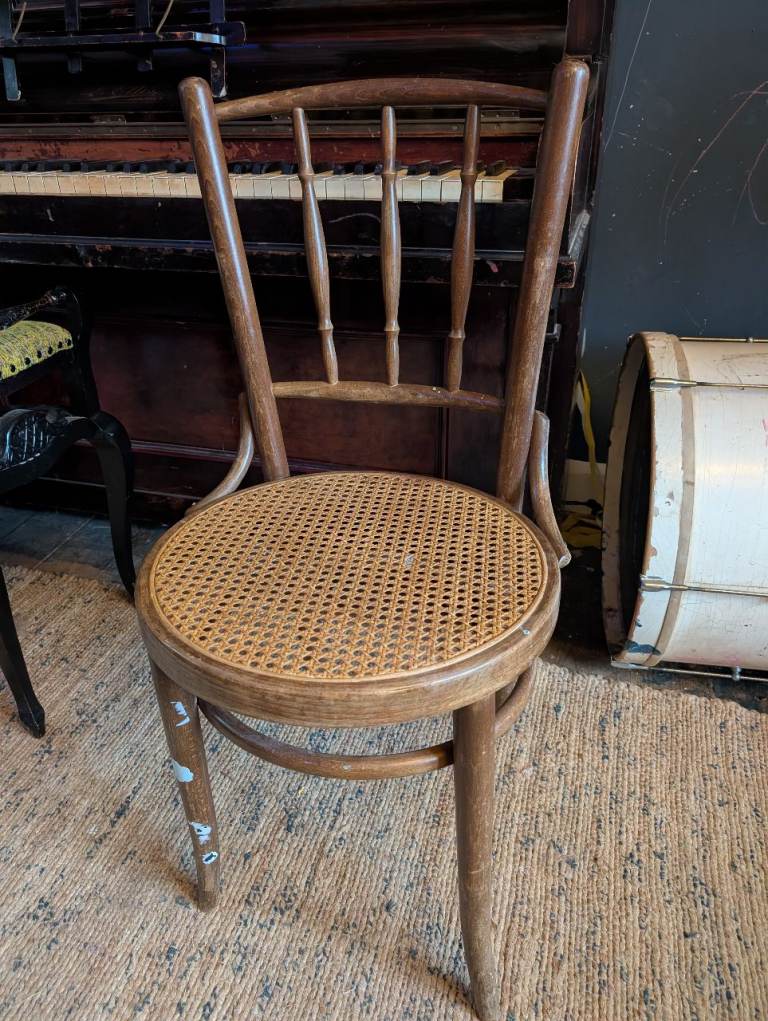 Bentwood bistro chair