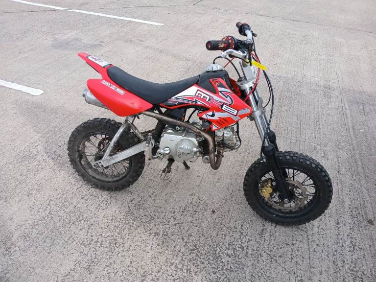 Pit bike