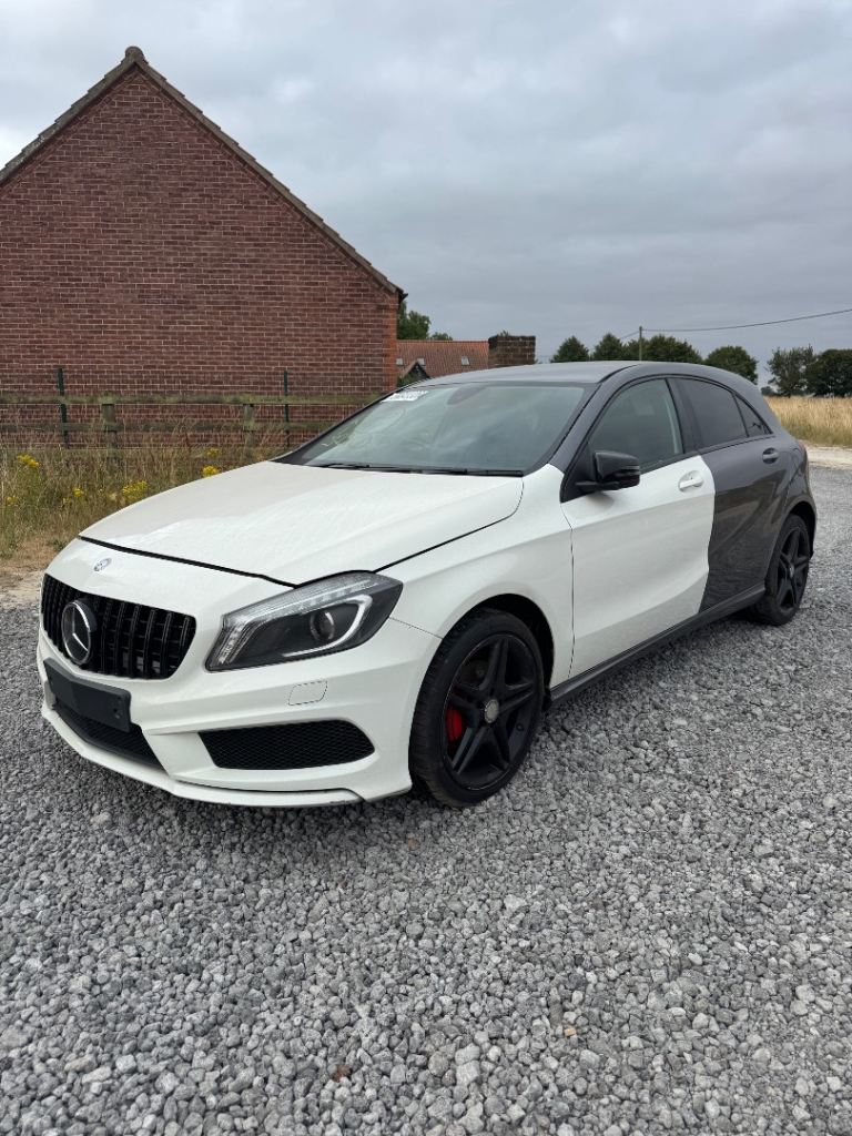 2017 Mercedes a180 breaking all parts available 