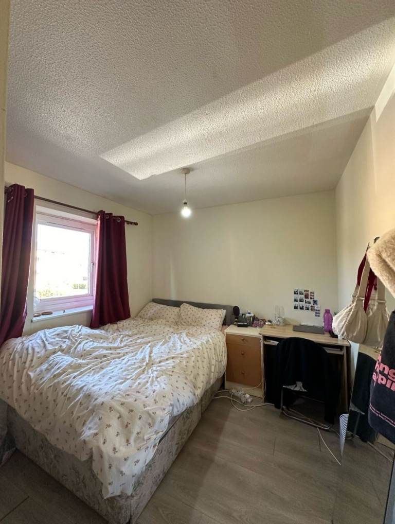 3 Bedroom Flat in the West End 