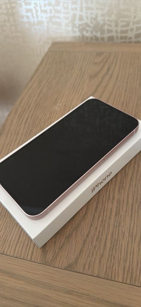 Pink iPhone 13 – 256GB (Very Good Condition) – £220 O.N.O