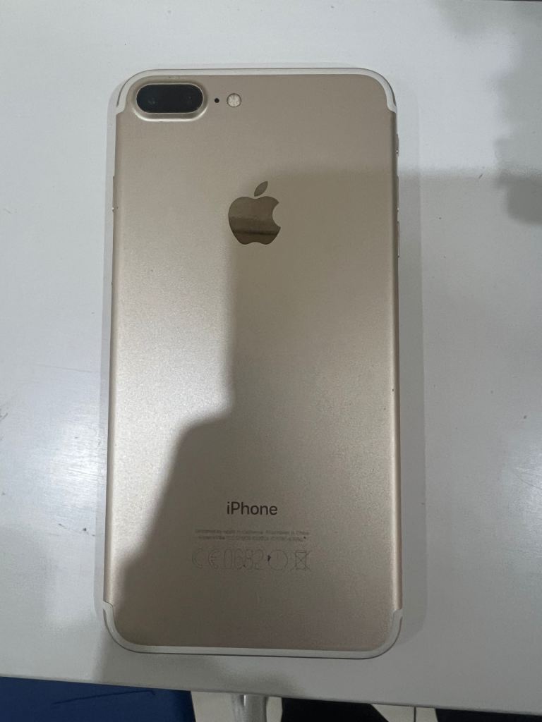 iPhone 7 Plus 128gb new battery and screen non working calls and home button still useable 