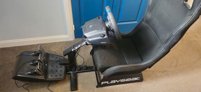 Logitech g923 with shifter and play seat