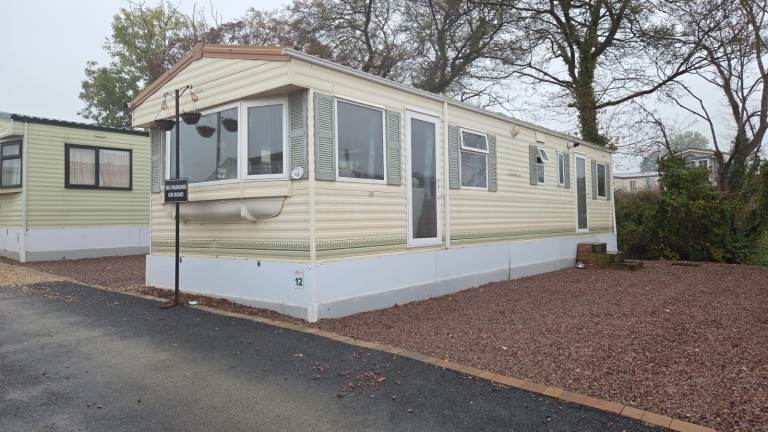 Static Caravan to Let