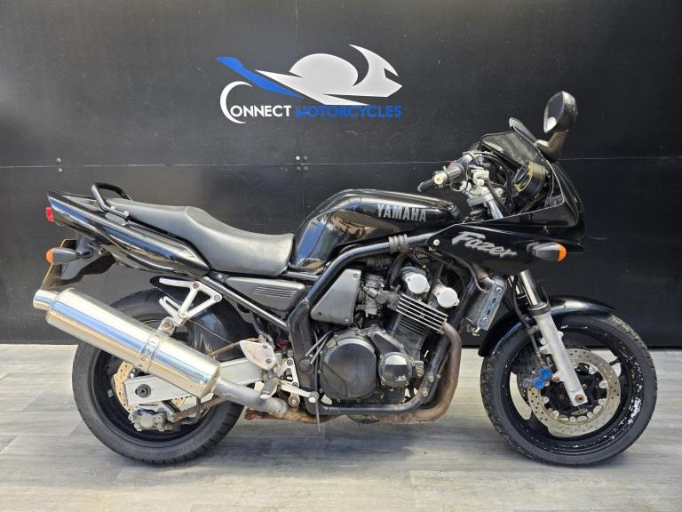 YAMAHA FZS 600 FAZER 1998 PROJECT BIKE HPI CLEAR