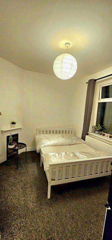 A lovely room to rent located in heywood ALL BILLS INCLUDED !!!!!!