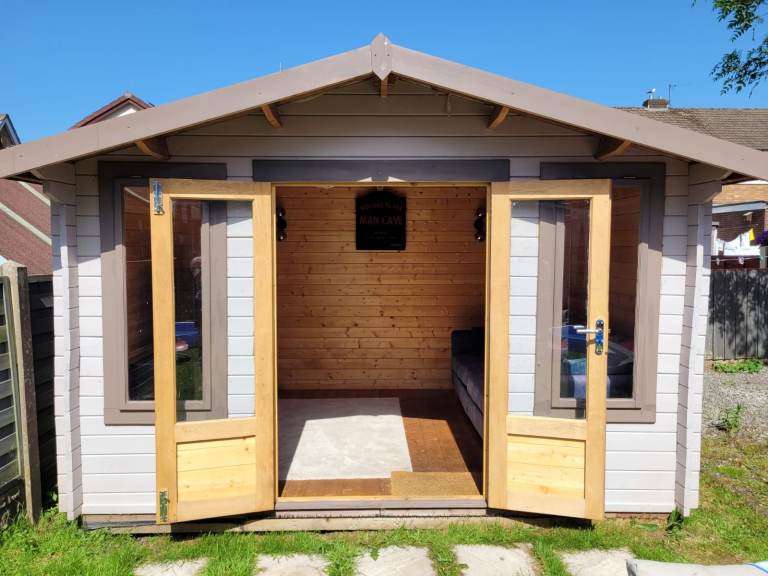 Log Cabin 3.6m x 3.0m – Fully Furnished Garden Room / Summer House.