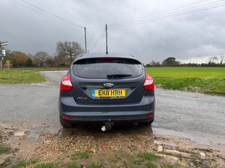 2011 Ford Focus 1.6 125 Zetec 5dr HATCHBACK PETROL Manual