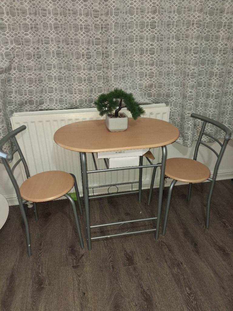 Table and 2 chairs
