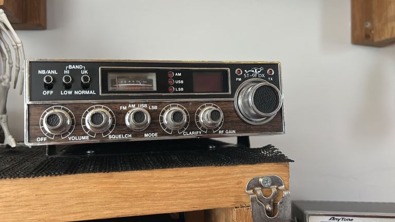 ST-9F DX CB Radio Transceiver – Good Condition