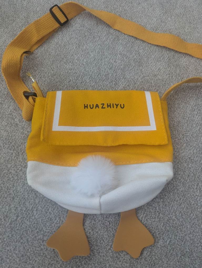 Huazhiyu Duck Handbag