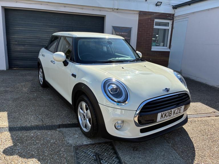 2018 Mini Hatch Cooper II 1.5 Hatchback 5 Dr  Euro 6 Auto (7) Steptronic (s/s)