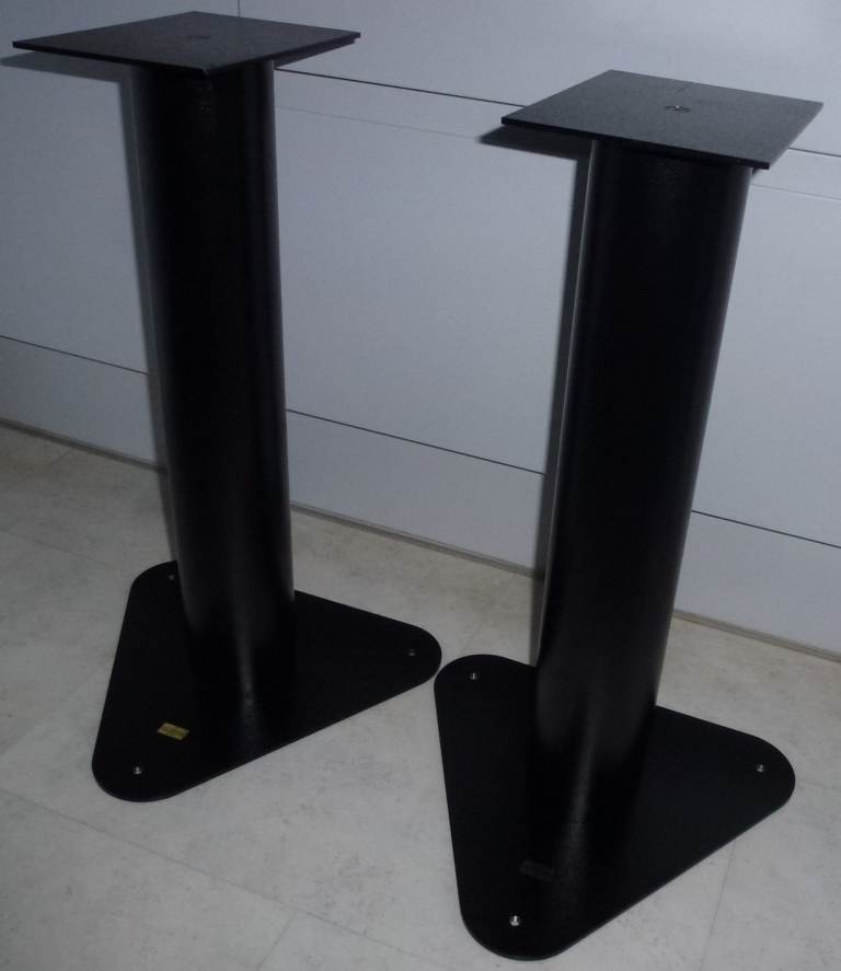 KUDOS AUDIO metal speaker stands, 58cm high