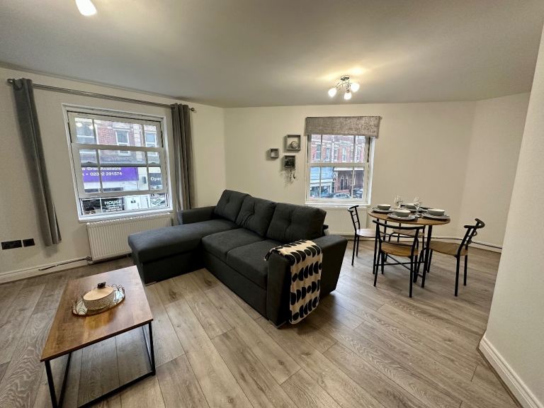 2 bed in Southsea includes all bills includes parking 