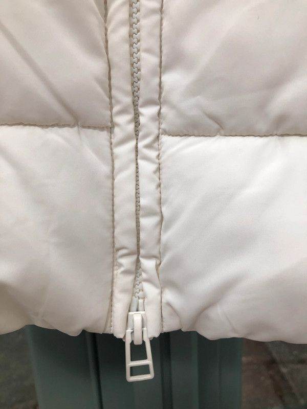 Monki ivory puffer vest XXS UK 4/6 VGC
