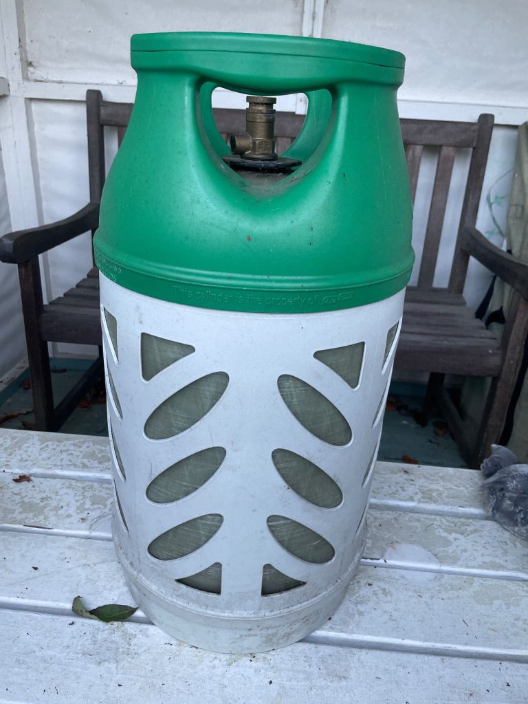 BP Gaslight gas bottle - large 10% full