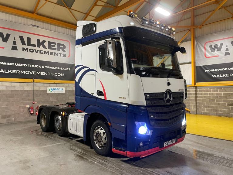 MERCEDES ACTROS 2545 STREAMSPACE *EURO 6* 6X2 TRACTOR UNIT - 2014 - SJ64 SUY