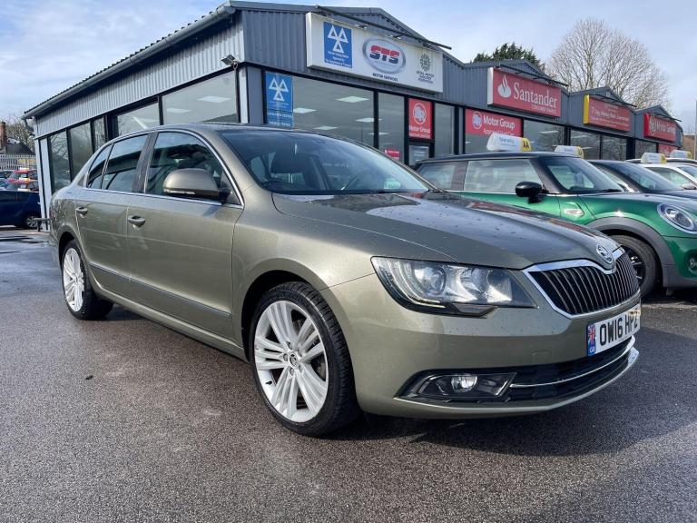 2016 Skoda Superb 2.0 TDI Elegance 4WD Euro 5 (s/s) 5dr HATCHBACK Diesel Manual