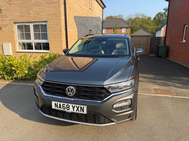 Volkswagen, T-ROC, Hatchback, 2019, Manual, 999 (cc), 5 doors