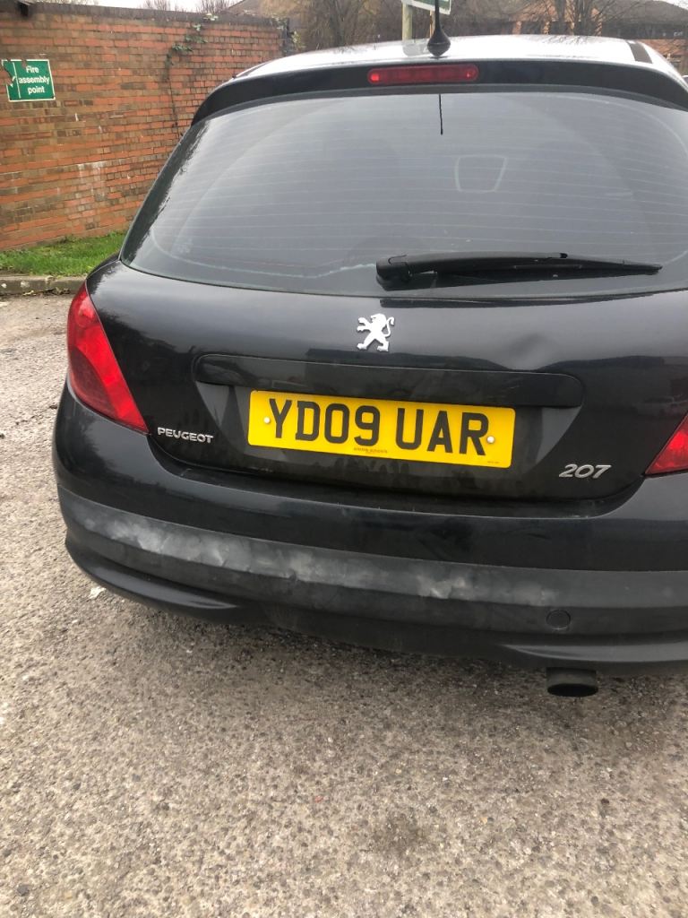 Peugeot 207 1.6 diesel 5 door black 