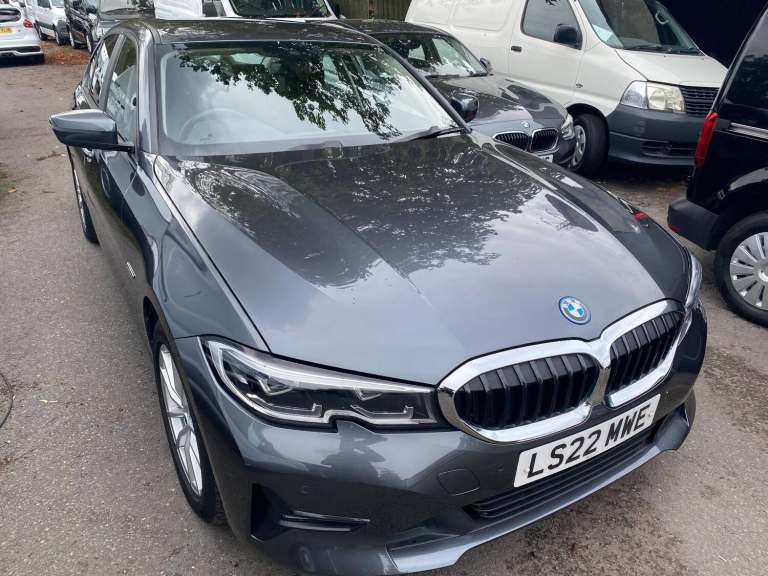 2022 BMW 3 Series 2.0 330e 12kWh SE Pro Auto Euro 6 (s/s) 4dr SALOON Petrol/Electric Hybrid Autom...