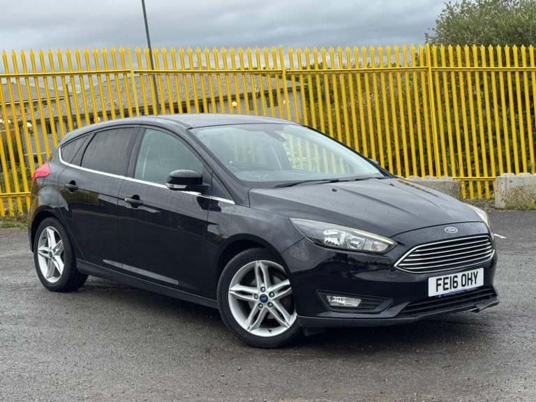 2016 Ford Focus 1.0T EcoBoost Zetec Euro 6 (s/s) 5dr HATCHBACK Petrol Manual