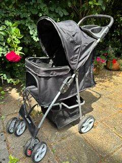 Dog buggy for small/medium dog - free on collection from Pontcanna