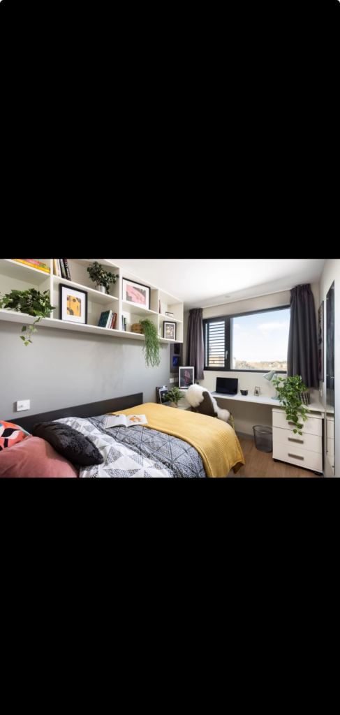 Chaucer House Room