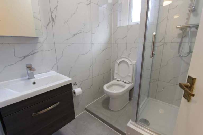 Studio To Let W14. Available NOW. West Brompton, West Kensington. Chelsea, Earls Court. CALL NOW 