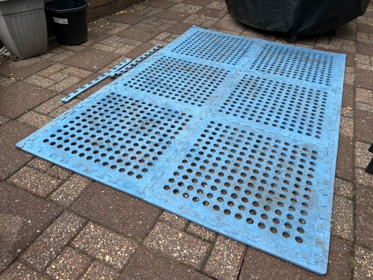 Interlocking Foam Mats Blue set of Six