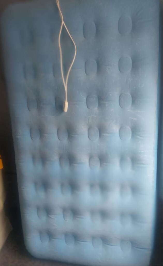 Inflatable bed