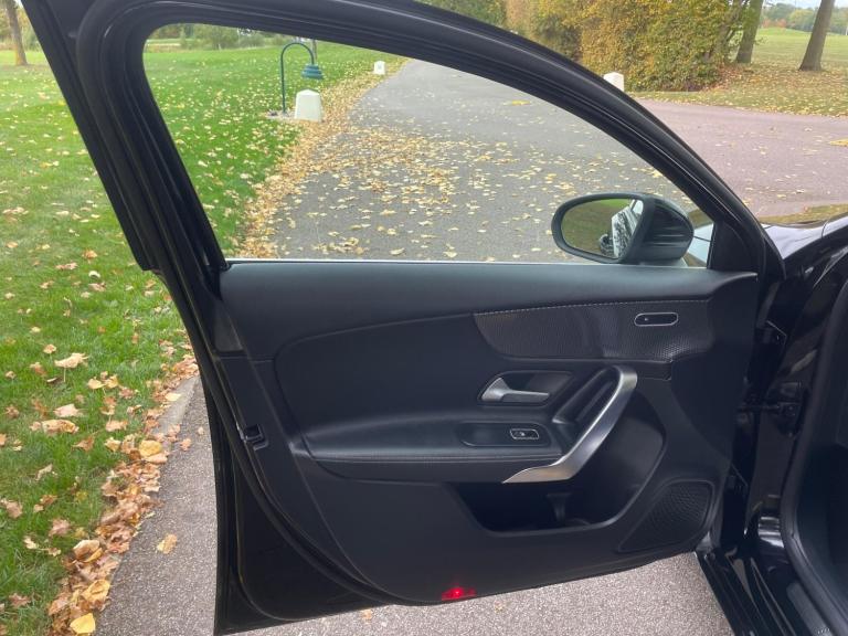 2019 Mercedes-Benz A-Class A180d Sport Executive 5dr Auto HATCHBACK DIESEL Automatic