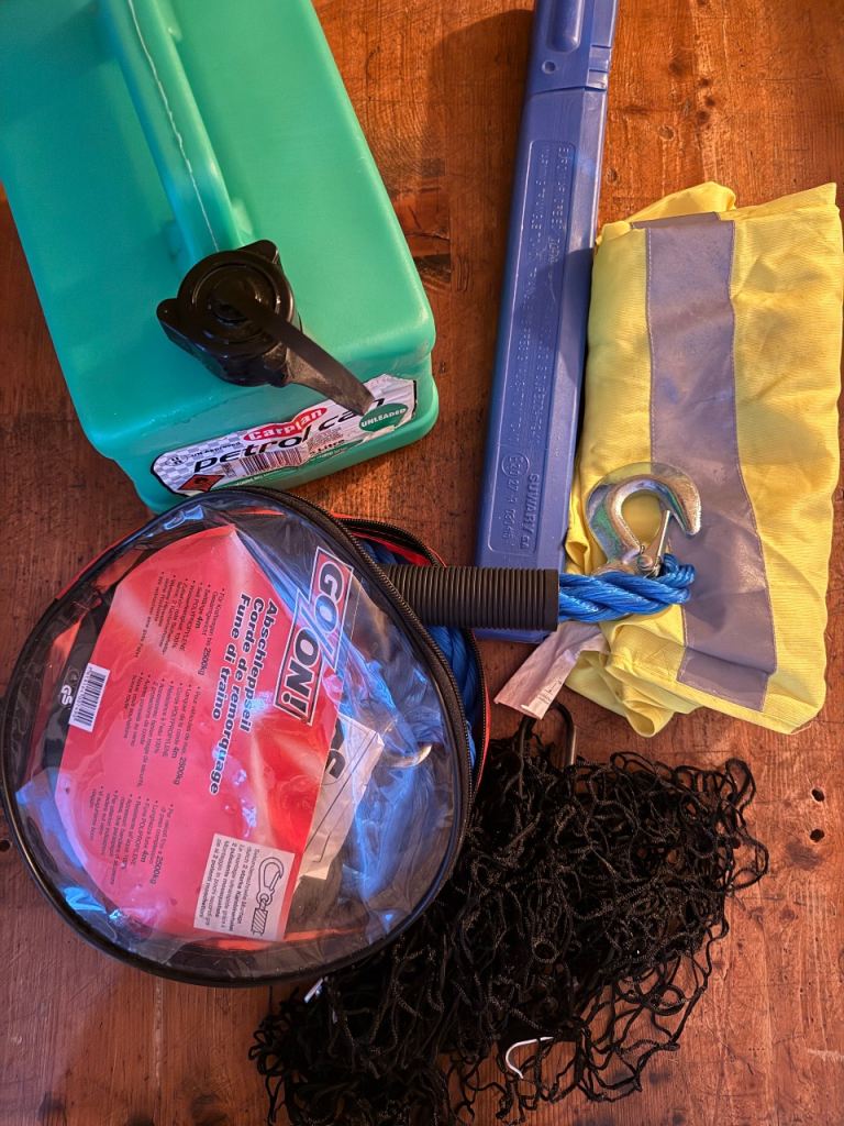 Car Accessories: Petrol Can, Towing Rope, Baggage Net and Safety Vest