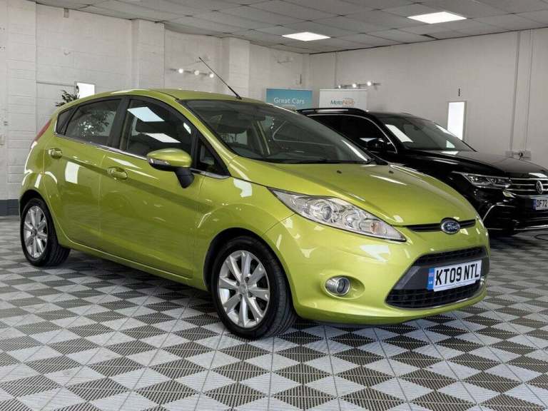 2009 Ford Fiesta 1.4 Zetec 5dr Auto HATCHBACK PETROL Automatic