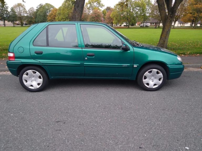 2001 51'reg Citroen Saxo 1.4 Desire 5 door AUTOMATIC **37,000 miles**