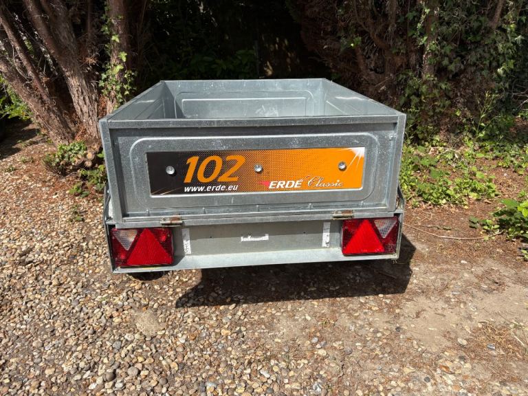 Light trailer ERDE 102