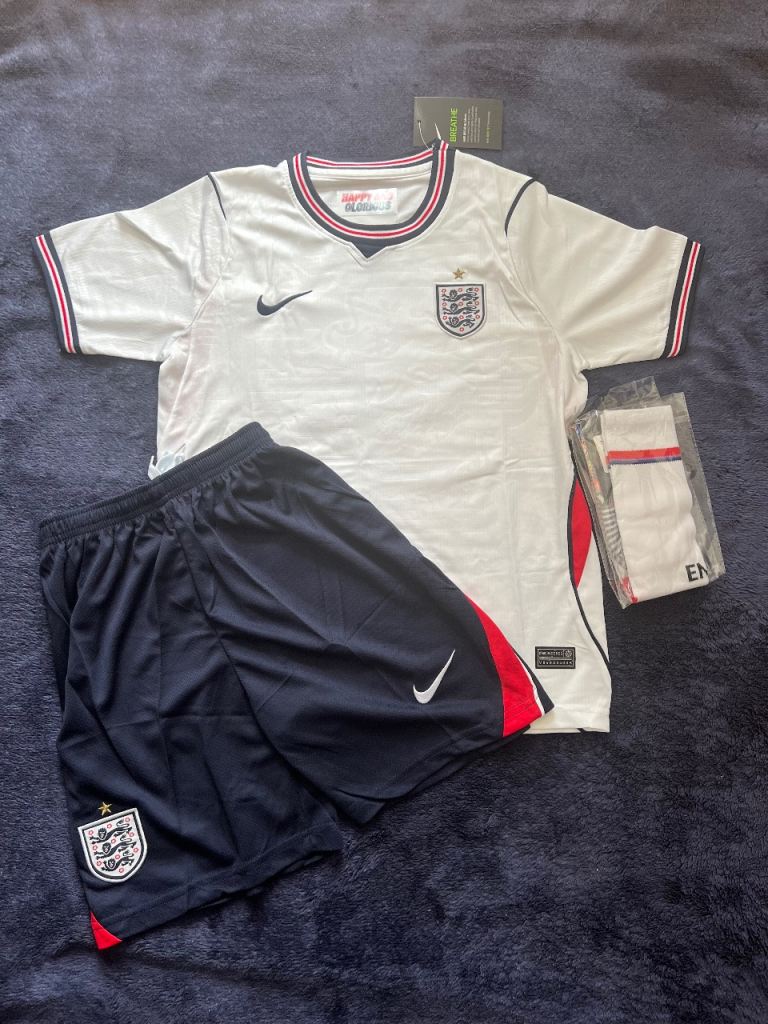 Nike England Kids World Cup Home Football Full Kit 2026 - NEW with Tags