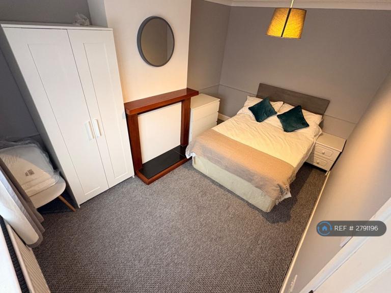 1 bedroom in Fraser Road, Poole, BH12 (#2791196)