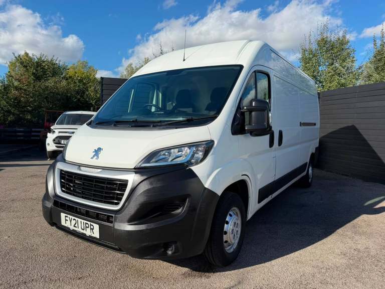 2021 Peugeot Boxer 2.2 BlueHDi H2 Professional Van 140ps PANEL VAN Diesel Manual