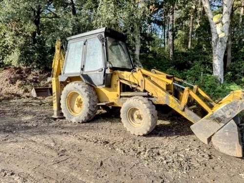 Wanted jcb 3cx backhoe digger new holland etc