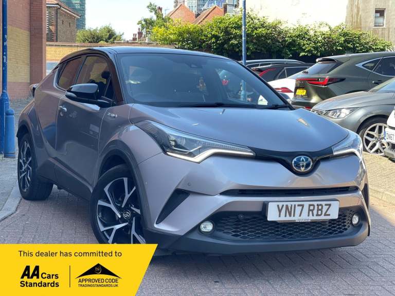2017 Toyota C-HR 1.8 VVT-h Dynamic SUV 5dr Petrol Hybrid CVT Euro 6 (s/s) (122 ps) HATCHBACK Petr...